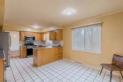 5875 Deepwood Trail, Solon, OH 44139 - Photo 12