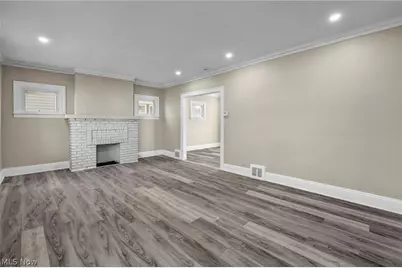 13620 S Parkway Drive, Garfield Heights, OH 44105 - Photo 14