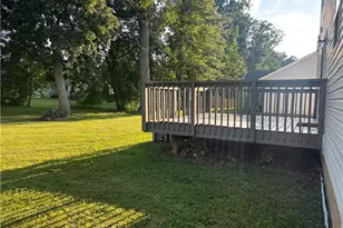 1017 Susan Rd, Ravenna, OH 44266 - Photo 8
