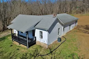 3815 Dillon Falls Rd, Zanesville, OH 43701 - Photo 2