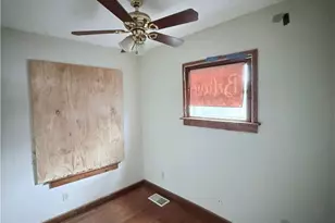 1282 Sawyer Ave, Akron, OH 44310 - Photo 16