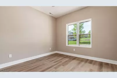 475 Walters Way, Zanesville, OH 43701 - Photo 12