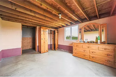 8919 Township Road 566, Holmesville, OH 44633 - Photo 14