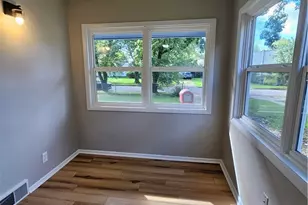 1859 Sheffield Dr, Akron, OH 44320 - Photo 8