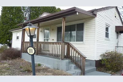 1010 Burlington Street, Youngstown, OH 44510 - Photo 2