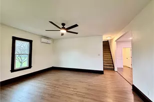 559 Jackson St, Hubbard, OH 44425 - Photo 6