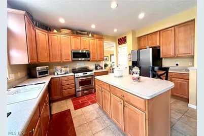 6062 White Tail Lane, Lorain, OH 44053 - Photo 6