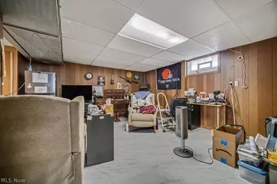 8023 Ivandale, Parma, OH 44129 - Photo 20