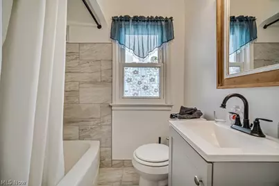 8023 Ivandale, Parma, OH 44129 - Photo 14