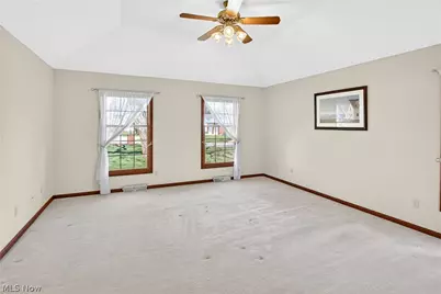 218 Wells Court, Euclid, OH 44132 - Photo 16