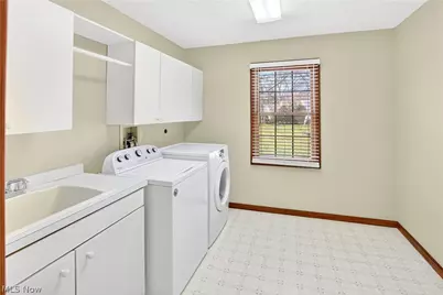 218 Wells Court, Euclid, OH 44132 - Photo 14