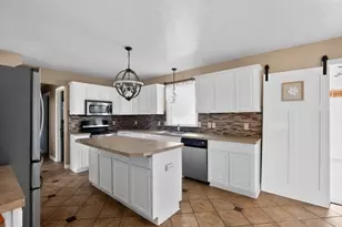 6740 Bridgestone Cir NE, Canton, OH 44721 - Photo 8