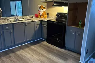 308 Bedford Ave, Cambridge, OH 43725 - Photo 16