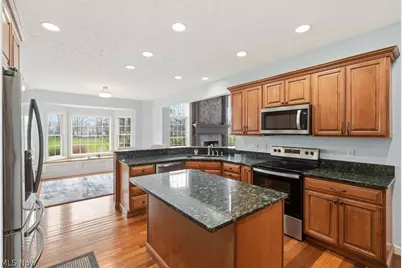 317 E Edinburgh Drive, Highland Heights, OH 44143 - Photo 20
