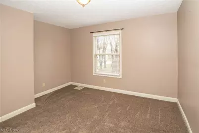 104 12th Street NW, Massillon, OH 44647 - Photo 6