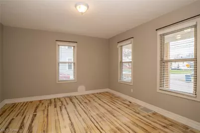 104 12th Street NW, Massillon, OH 44647 - Photo 12