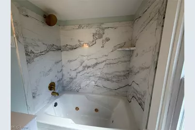 38462 S Beachview Road, Willoughby, OH 44094 - Photo 16