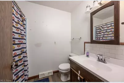 5326 Hillsboro Avenue SE, Canton, OH 44707 - Photo 22