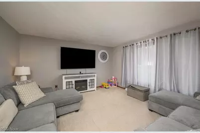 5326 Hillsboro Avenue SE, Canton, OH 44707 - Photo 12