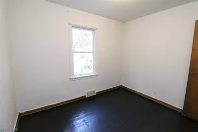 126 Ohio Street, Mingo Junction, OH 43938 - Photo 16