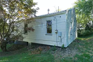 126 Ohio St, Mingo Junction, OH 43938 - Photo 2