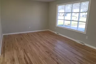 38136 Parkway Blvd, Willoughby, OH 44094 - Photo 6