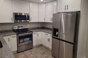 38136 Parkway Blvd, Willoughby, OH 44094 - Photo 4