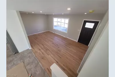 38136 Parkway Boulevard, Willoughby, OH 44094 - Photo 8