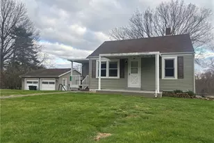 2610 Ridge Rd, South Zanesville, OH 43701 - Photo 1