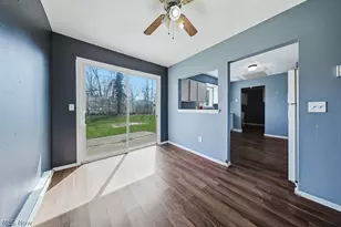 508 Wood St, Elyria, OH 44035 - Photo 14