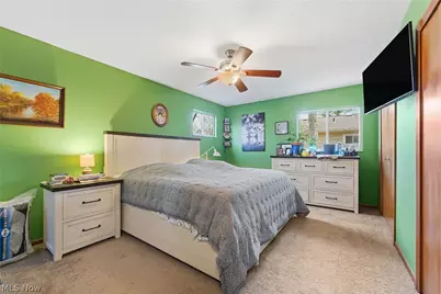 27491 Linwood Circle, North Olmsted, OH 44070 - Photo 18
