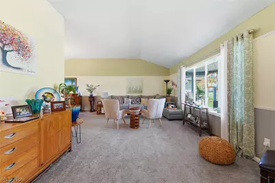 27491 Linwood Circle, North Olmsted, OH 44070 - Photo 6