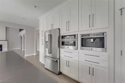 26650 Hurlingham Road, Beachwood, OH 44122 - Photo 16