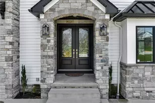 26650 Hurlingham Rd, Beachwood, OH 44122 - Photo 4