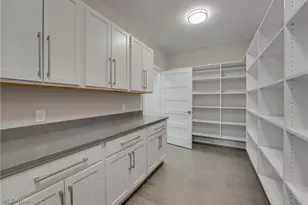 26650 Hurlingham Rd, Beachwood, OH 44122 - Photo 18