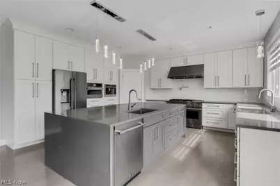 26650 Hurlingham Road, Beachwood, OH 44122 - Photo 12