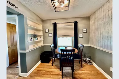 287 E 330th Street, Willowick, OH 44095 - Photo 8