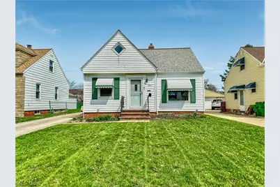 287 E 330th Street, Willowick, OH 44095 - Photo 1
