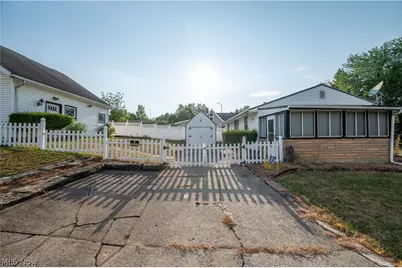 2101 Cherry Hill Avenue, Youngstown, OH 44509 - Photo 4