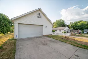 2101 Cherry Hill Ave, Youngstown, OH 44509 - Photo 42