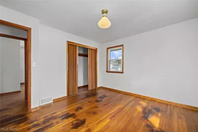 239 Habant Drive, Amherst, OH 44001 - Photo 14