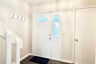 719 Gold Leaf Ct, Streetsboro, OH 44241 - Photo 2