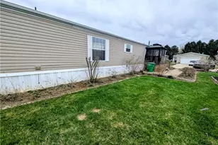 592 Sand Trap Cir, Painesville, OH 44077 - Photo 6