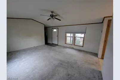 592 Sandtrap Circle, Painesville, OH 44077 - Photo 12