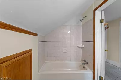 479 Newell Avenue, Akron, OH 44305 - Photo 32