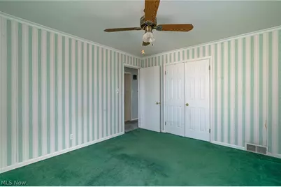 23 Wayne Avenue, Akron, OH 44301 - Photo 12