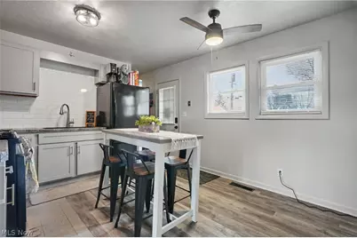 155 S Johnson Road, Sebring, OH 44672 - Photo 8