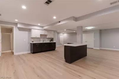 8955 Stoneybrook Drive, Grandview Heights, OH 44147 - Photo 40