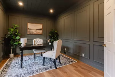 8955 Stoneybrook Drive, Grandview Heights, OH 44147 - Photo 6