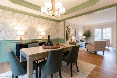 8955 Stoneybrook Drive, Grandview Heights, OH 44147 - Photo 8